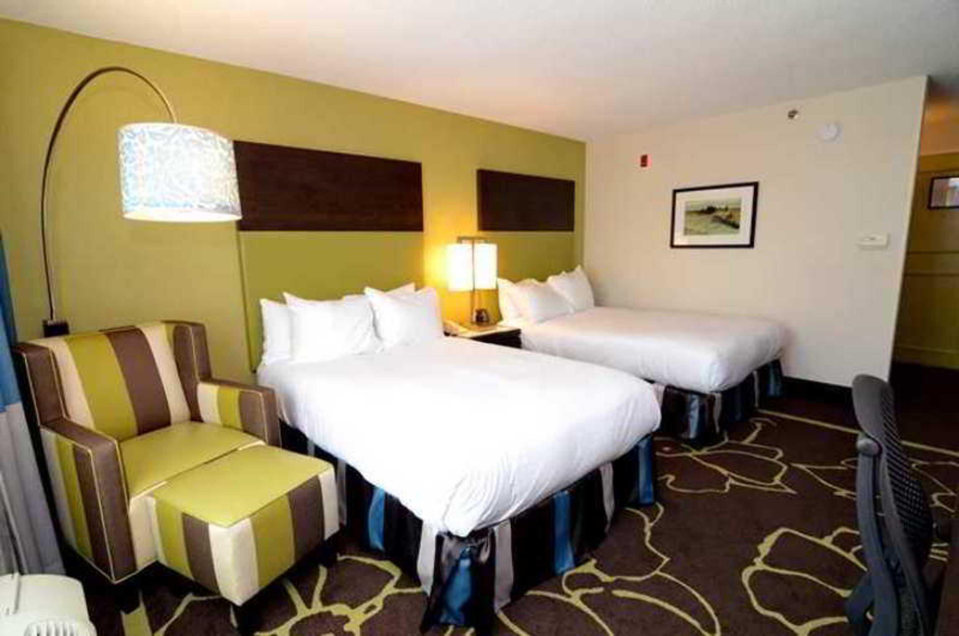 Готель Doubletree By Hilton Charlotte Uptown Екстер'єр фото