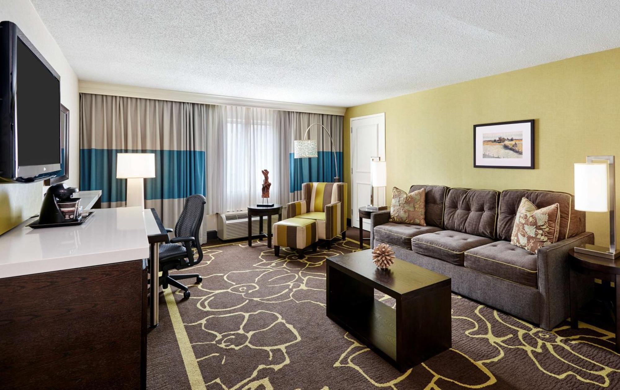 Готель Doubletree By Hilton Charlotte Uptown Екстер'єр фото
